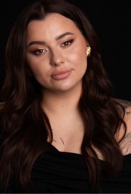 Анна Дерусова