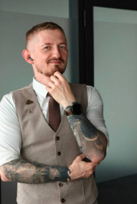 Никита Старинков